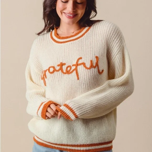 SO ME Thanksgiving Grateful Lettering Stitch Sweater - Picture 5 of 11